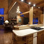 Snowdrift Cabin